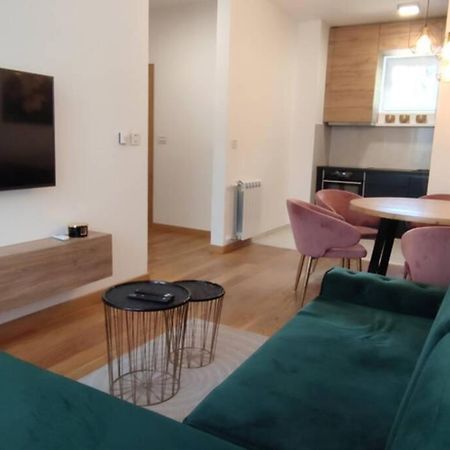 Snp City Center Lux Nowy Sad Zewnętrze zdjęcie