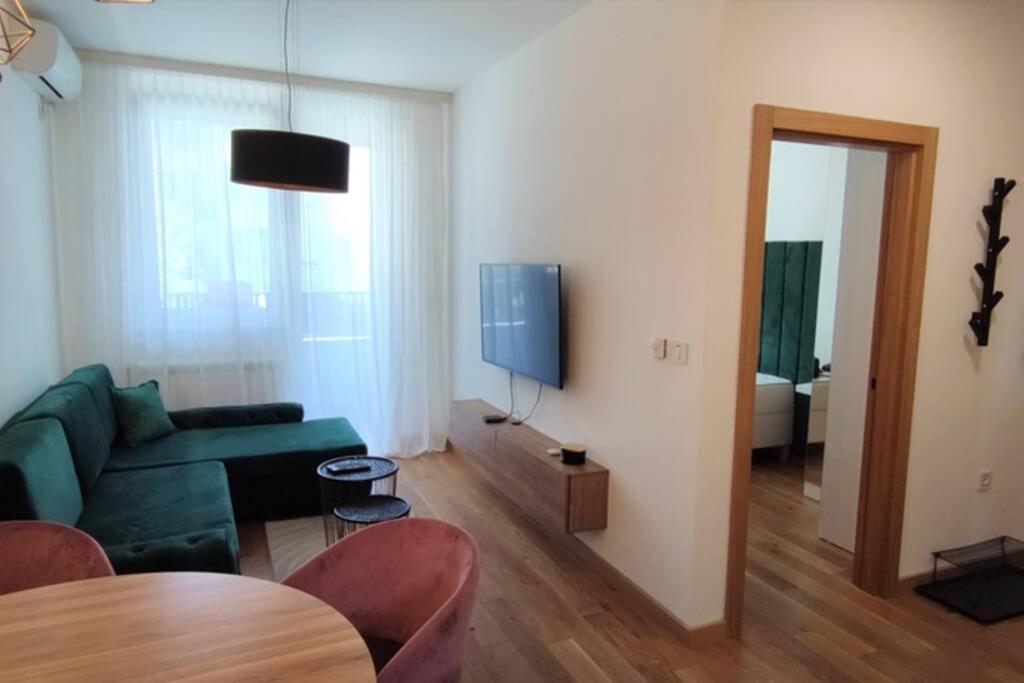Snp City Center Lux Nowy Sad Zewnętrze zdjęcie